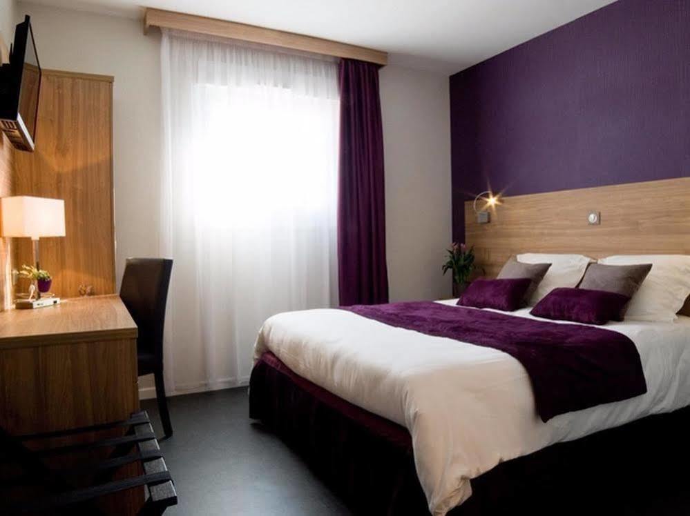 Logis Hotel Restaurant De La Madeleine Commercy Esterno foto